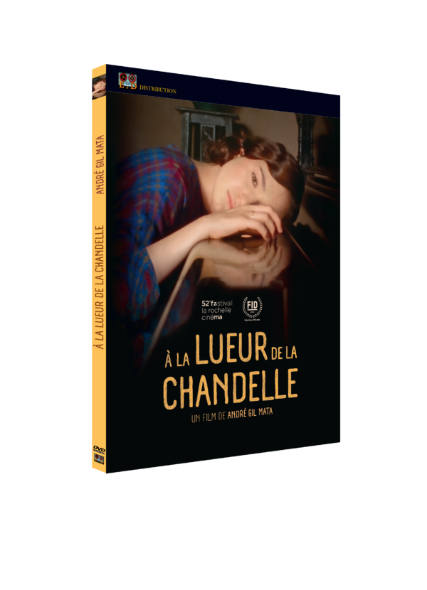 À LA LUEUR DE LA CHANDELLE